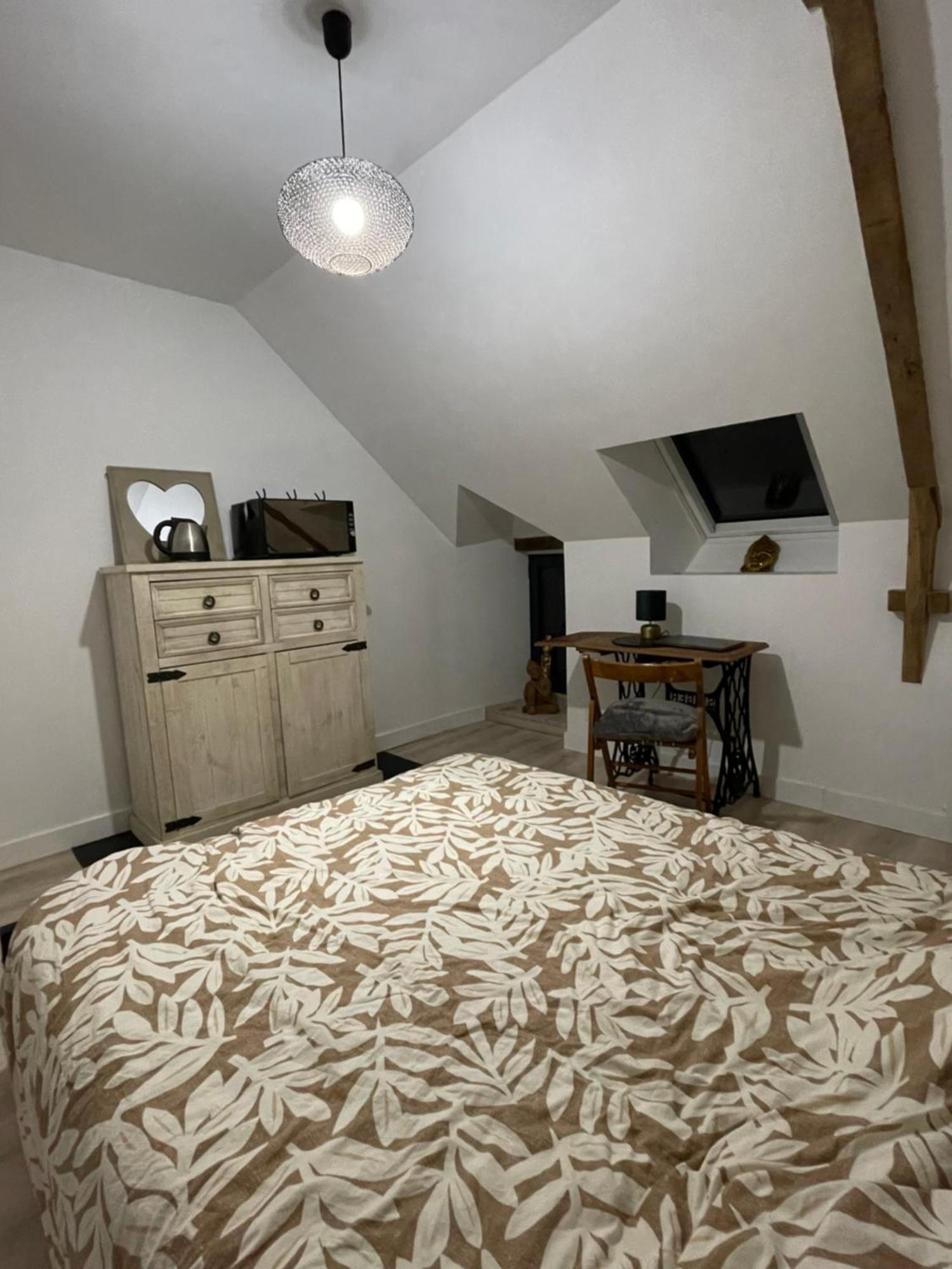 Chambre La Taniere !!!Heure De Depart 7H20 En Semaine!!! Guest House Muzillac Luaran gambar